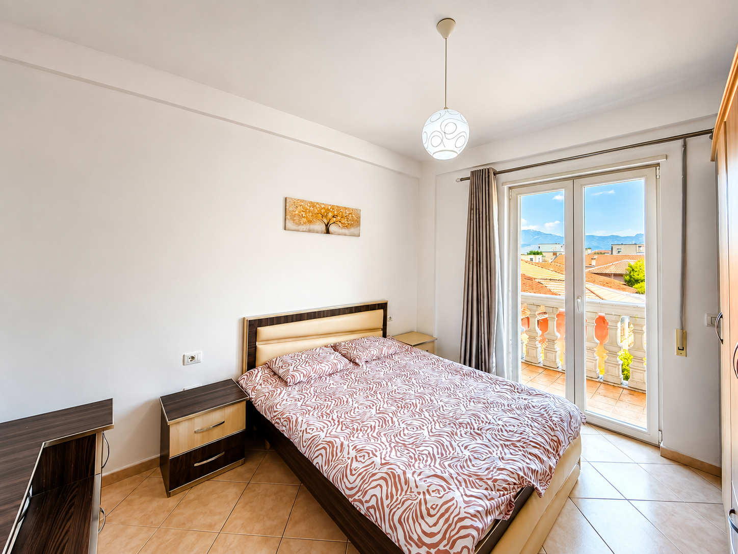 Bedroom & View